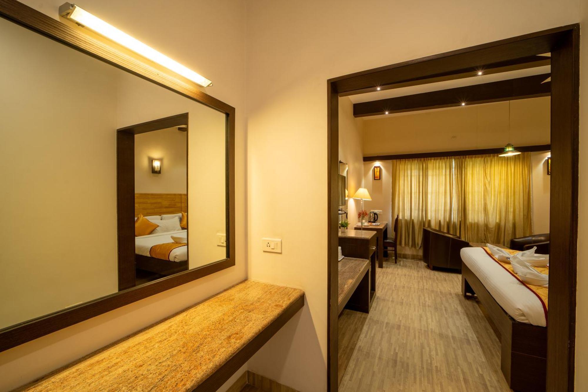 Hotel Yagappa Residency à Thanjavur Extérieur photo